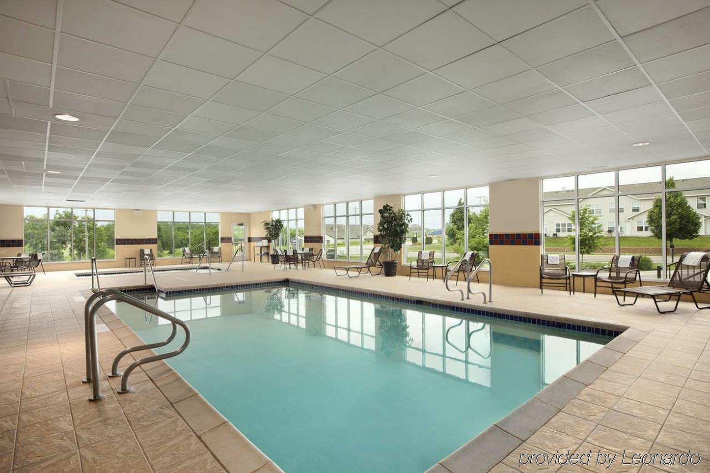 Hampton Inn & Suites Rochester-North Facilities photo