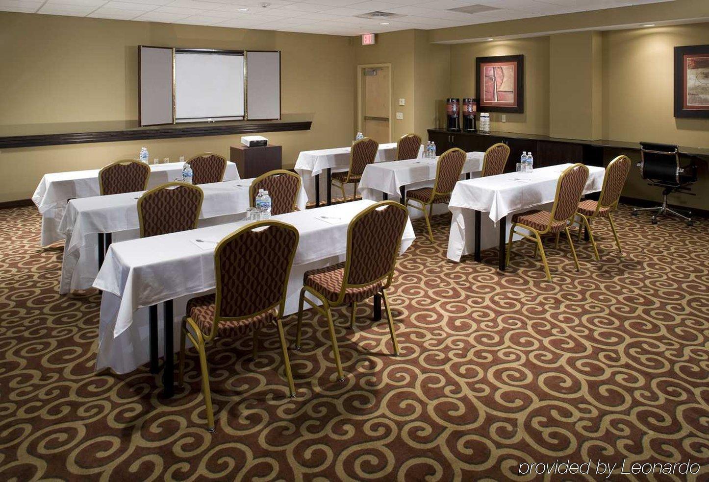 Hampton Inn & Suites Rochester-North Facilities photo